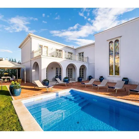 Affluent In Vabriga With Artistic Interiors Pool