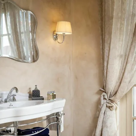 Villa Affluent In Vabriga With Artistic Interiors Pool